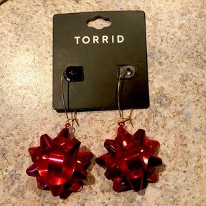 Red Christmas bow earrings